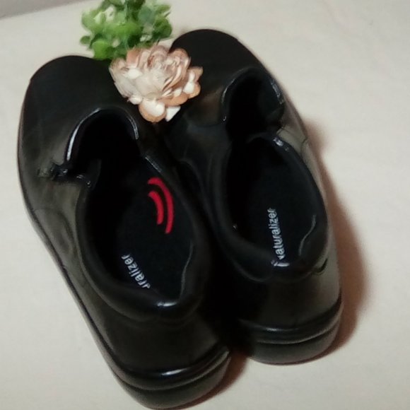 Naturalizer black leather new size 9W - Picture 1 of 8